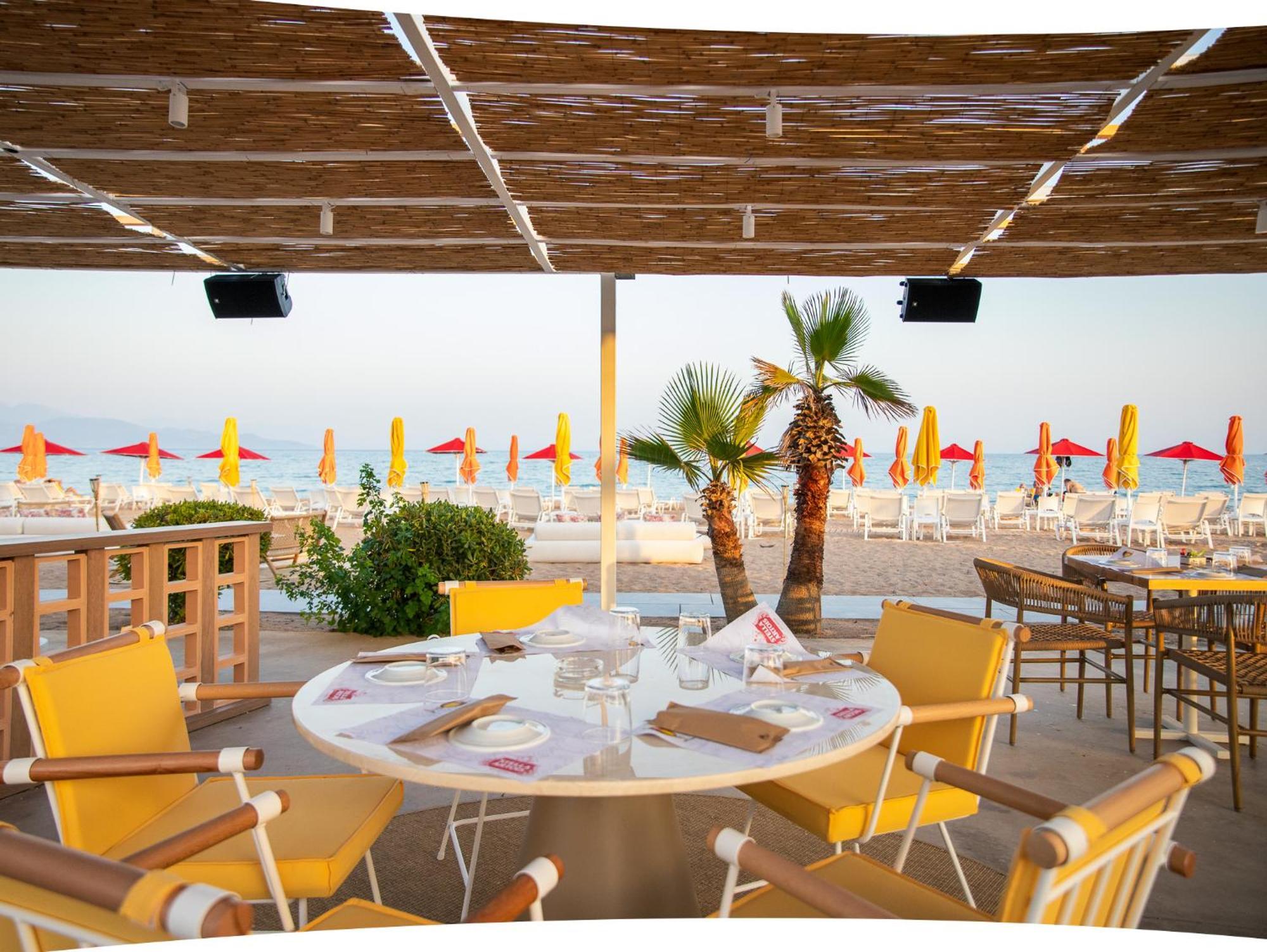 Buka Sandy Beach Messini Exterior photo